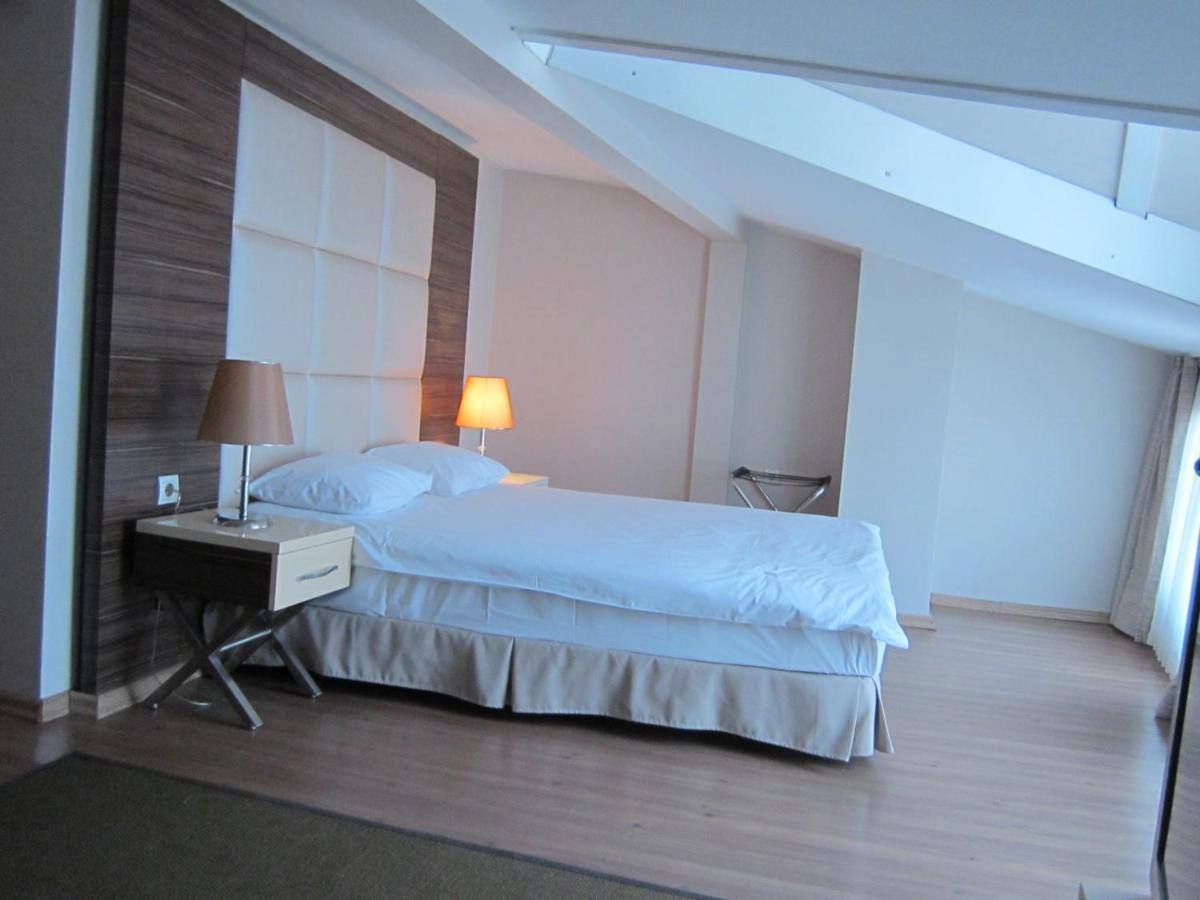 Derpa Suite Hotel อิสตันบูล ภายนอก รูปภาพ