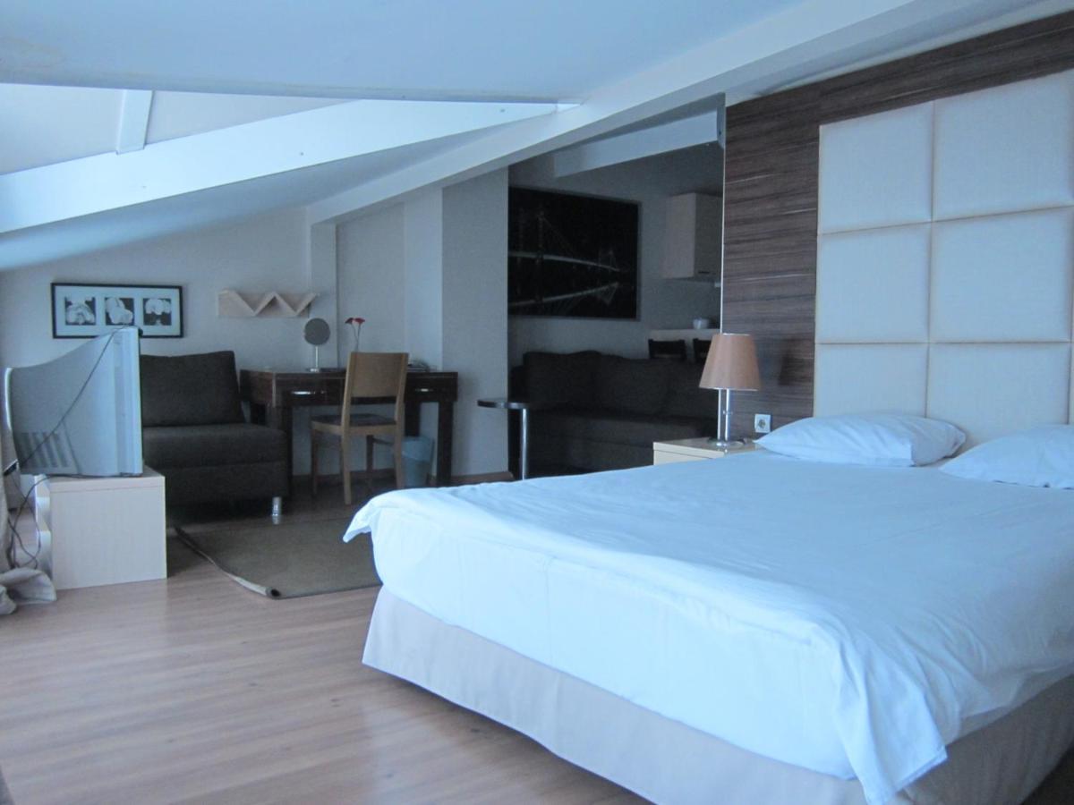 Derpa Suite Hotel อิสตันบูล ภายนอก รูปภาพ