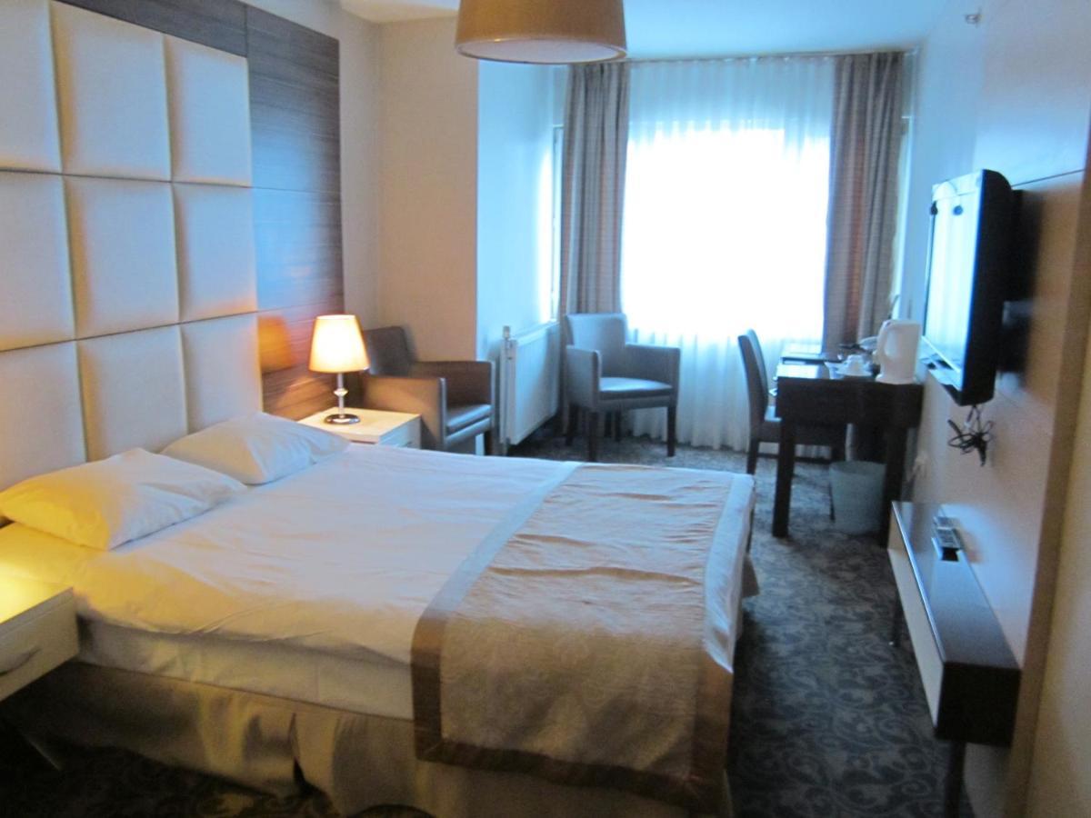 Derpa Suite Hotel อิสตันบูล ภายนอก รูปภาพ