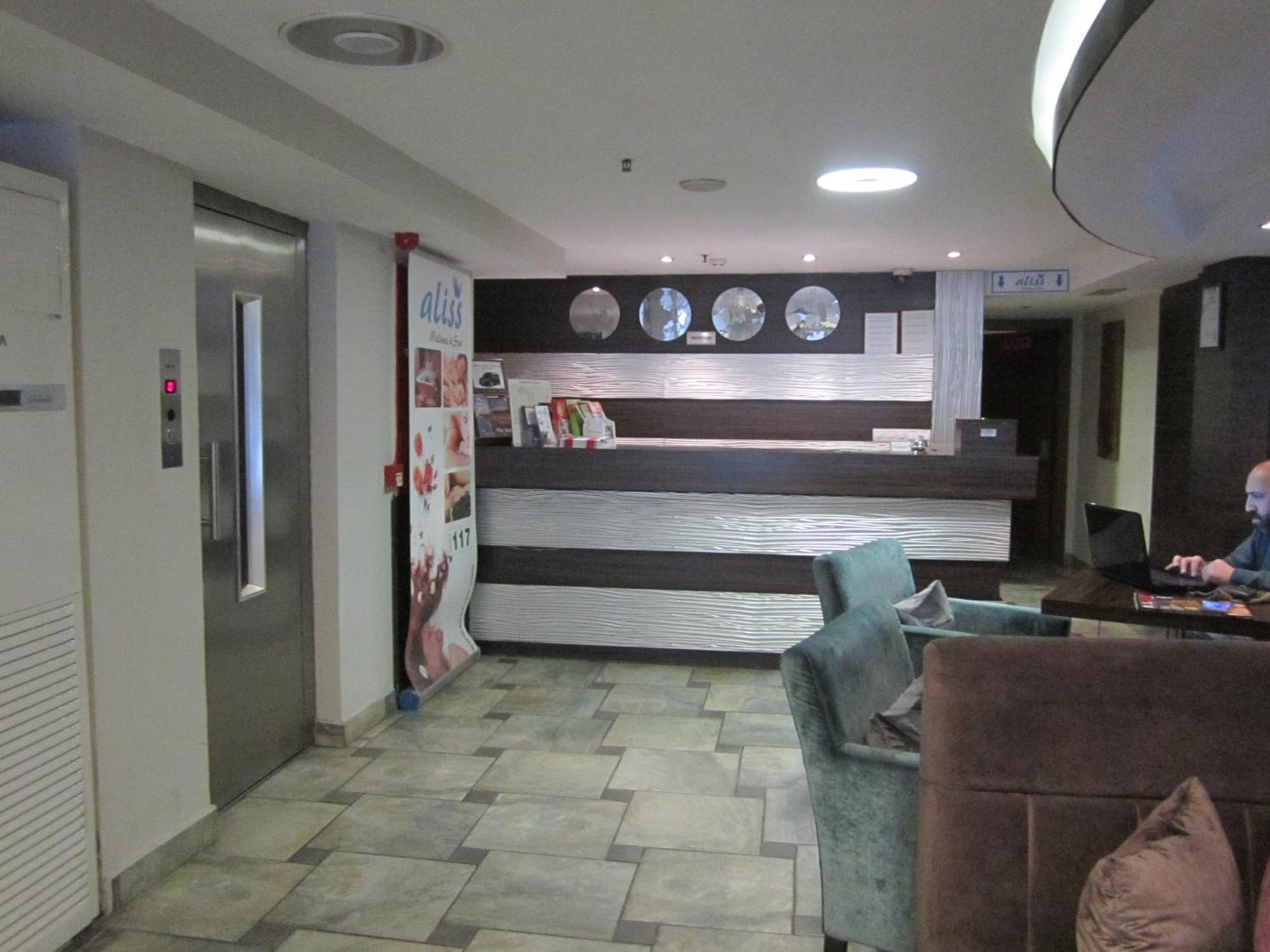 Derpa Suite Hotel อิสตันบูล ภายนอก รูปภาพ