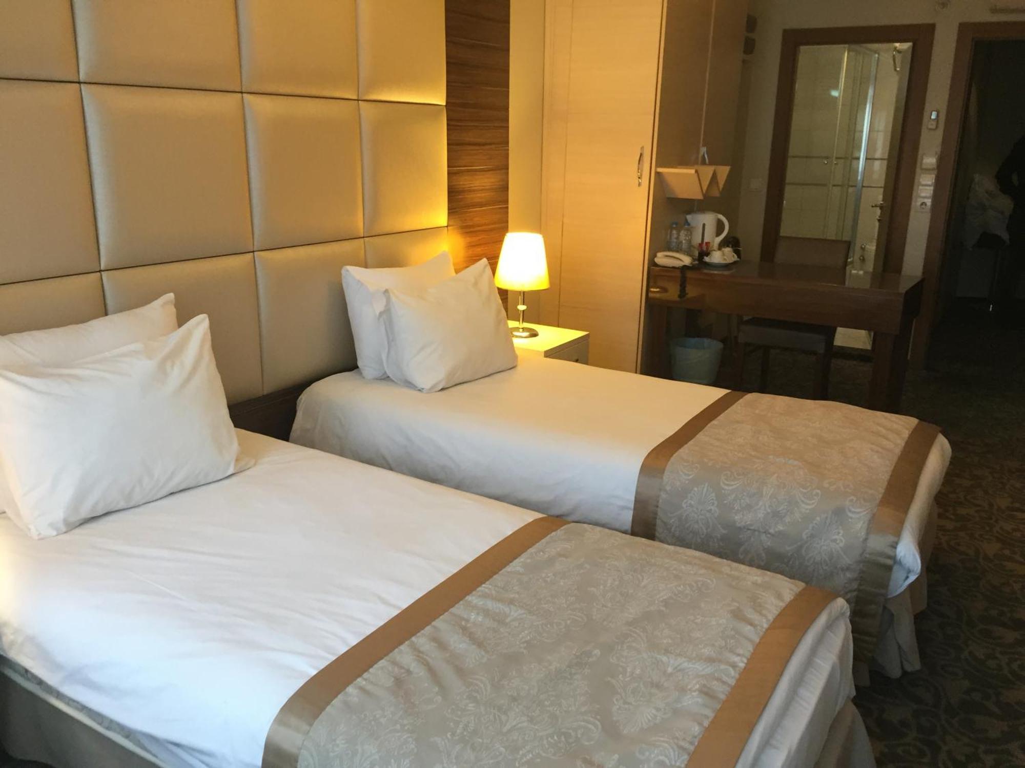 Derpa Suite Hotel อิสตันบูล ภายนอก รูปภาพ