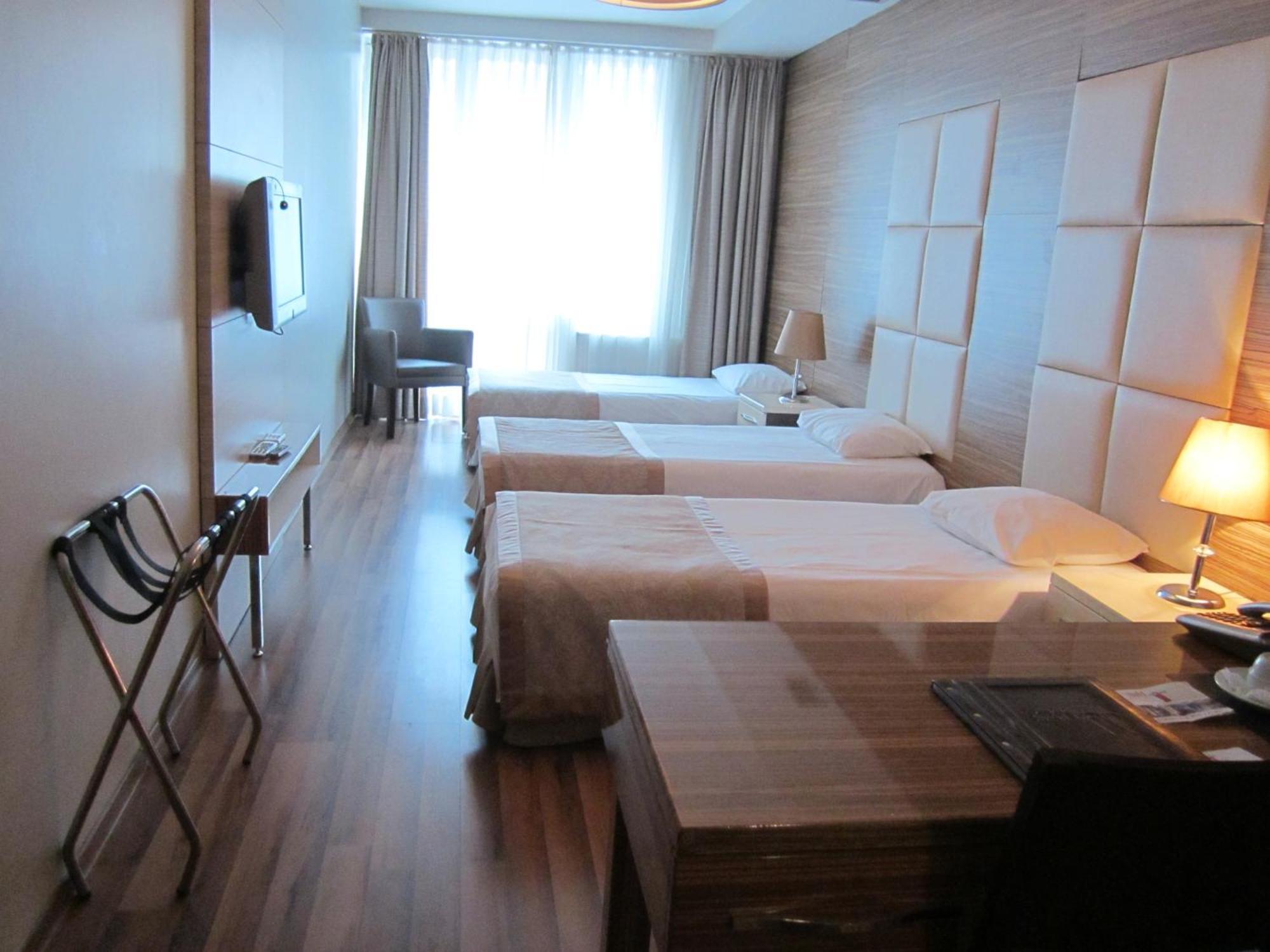 Derpa Suite Hotel อิสตันบูล ภายนอก รูปภาพ