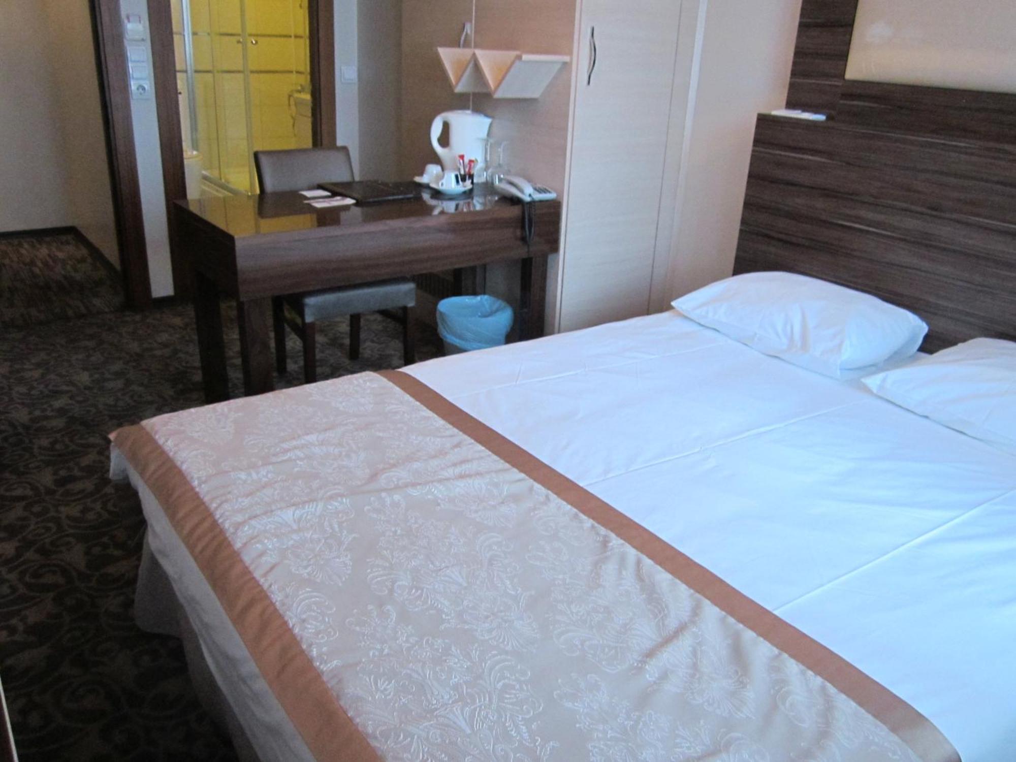 Derpa Suite Hotel อิสตันบูล ภายนอก รูปภาพ